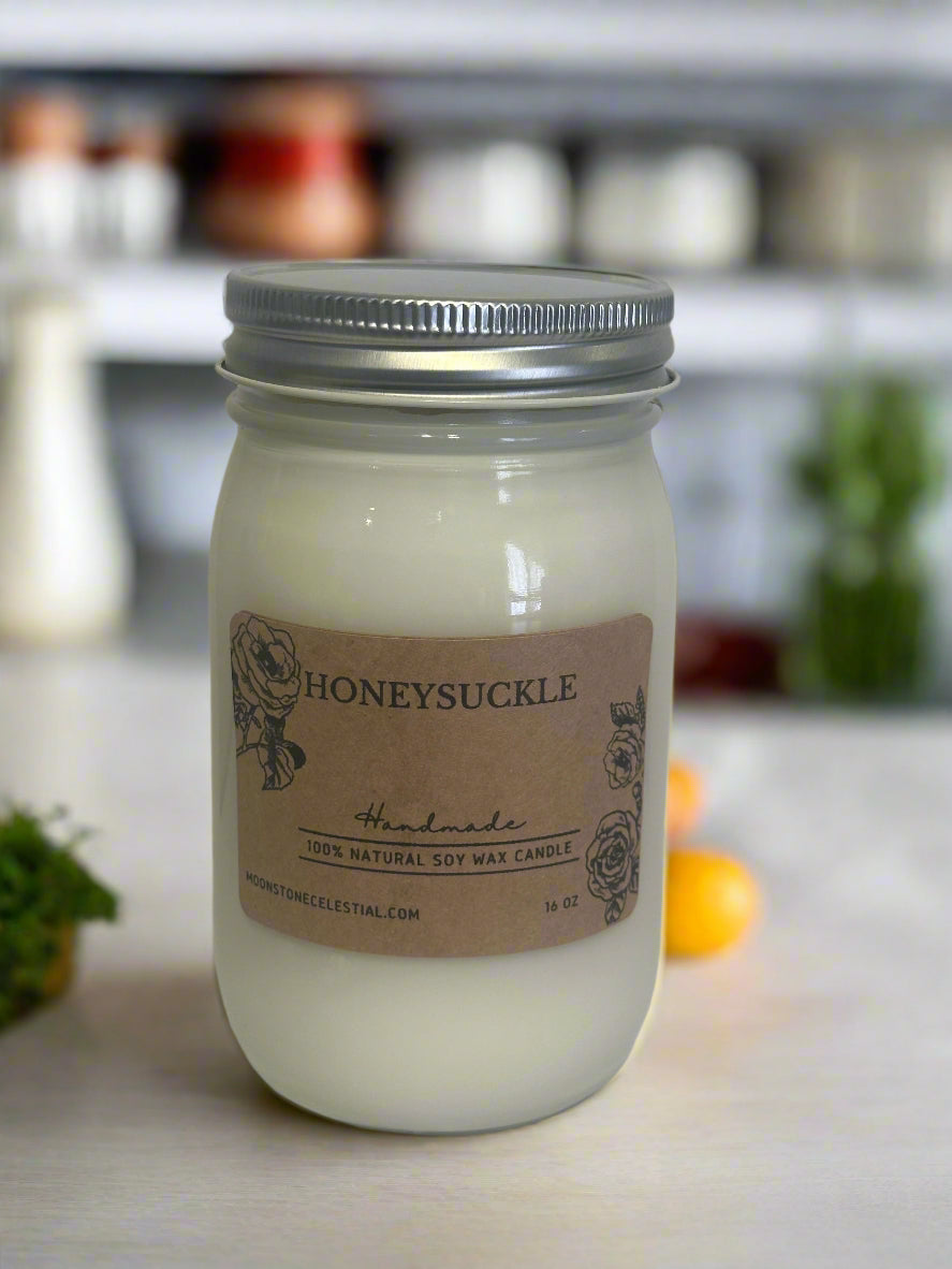 16 oz Soy Wax Candles / Spring - Summer Season Scents